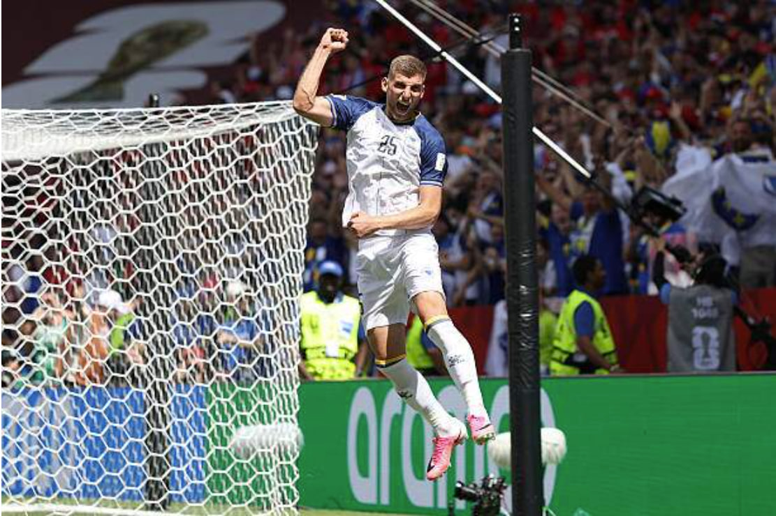 แคนาดา - บอสเนีย (1 - 1): ฮีโร่ลงสนามจากม้านั่งสำรอง และบอสเนียเกือบเสียประตูในนาทีที่ 90+6 (ฟุตบอลโลก) 2