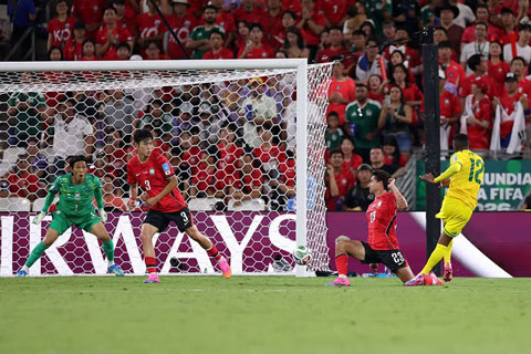 แอฟริกาใต้ 1-0 เกาหลีใต้: แอฟริกาใต้ผ่านเข้ารอบน็อกเอาต์ ประตูเดียวของมาเซโก้สำหรับแอฟริกาใต้